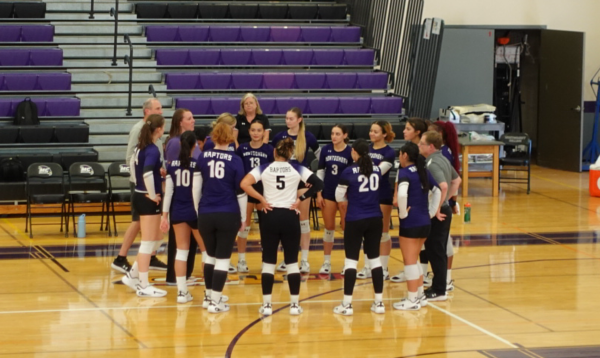 Navigation to Story: MC Hosts – And Aces – Divisional Tri-Match